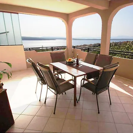 Apartment Ananas 2 *